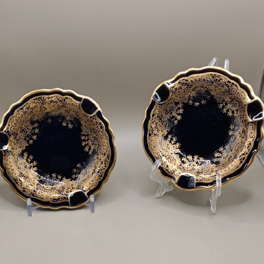 Elegant Black and Gold Decorative Plates